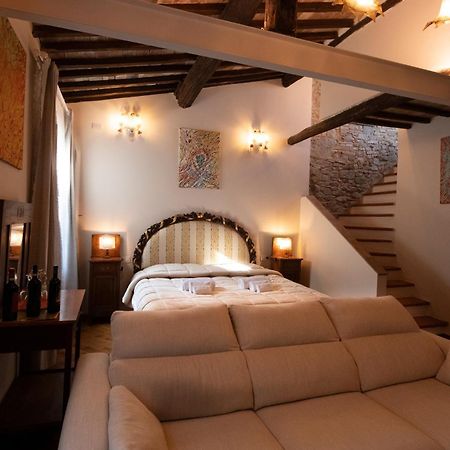 몬탈치노 Il Palazzo Del Cardinale B&B 외부 사진