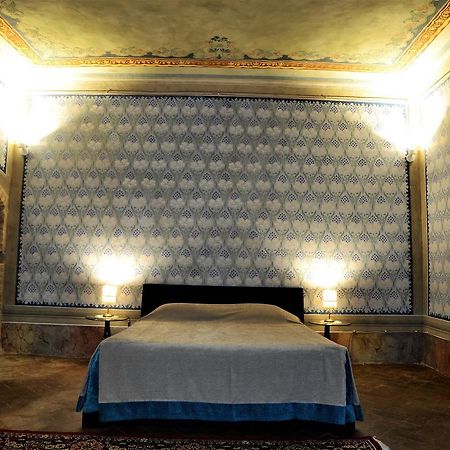 몬탈치노 Il Palazzo Del Cardinale B&B 객실 사진