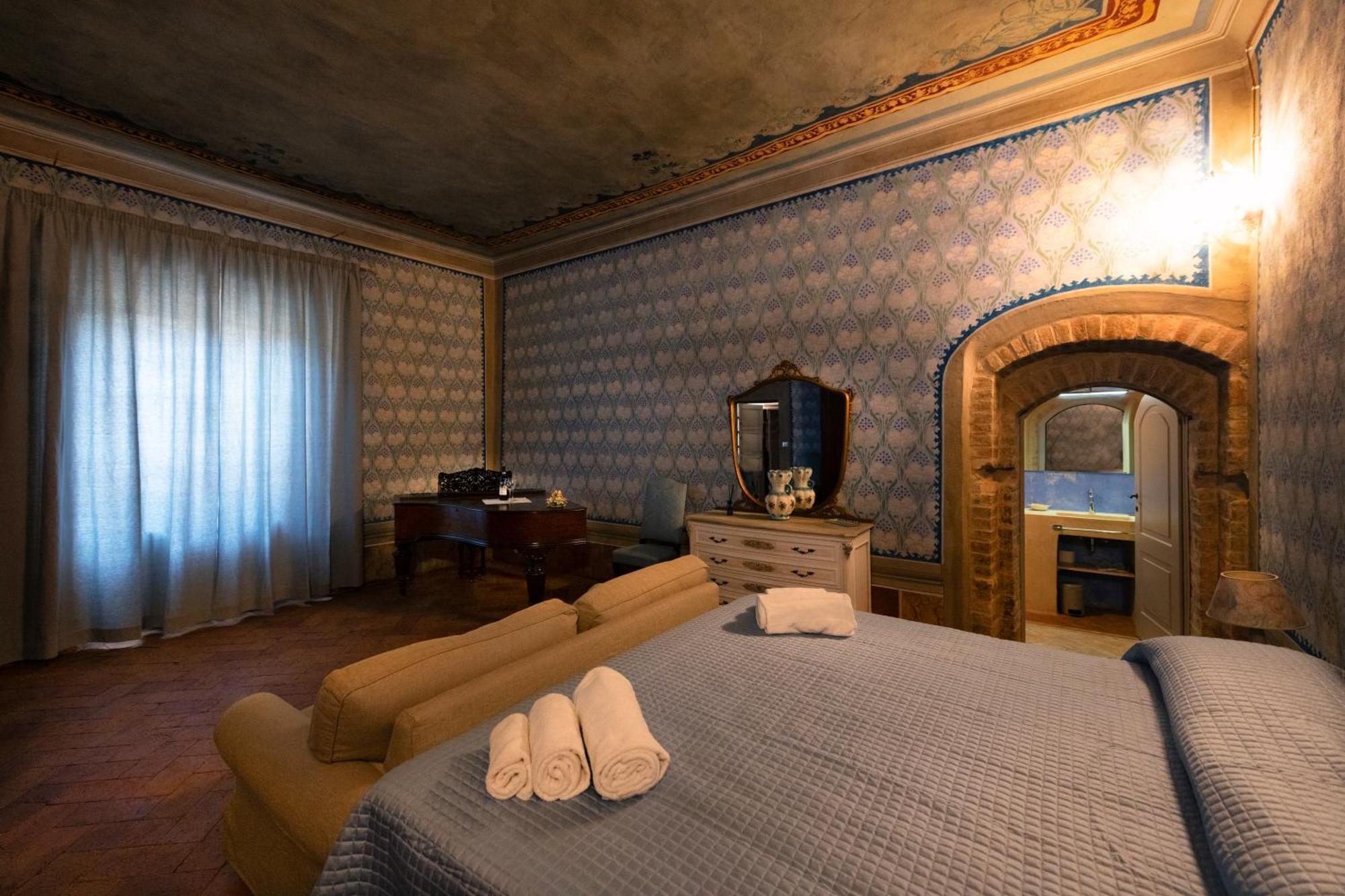 몬탈치노 Il Palazzo Del Cardinale B&B 외부 사진