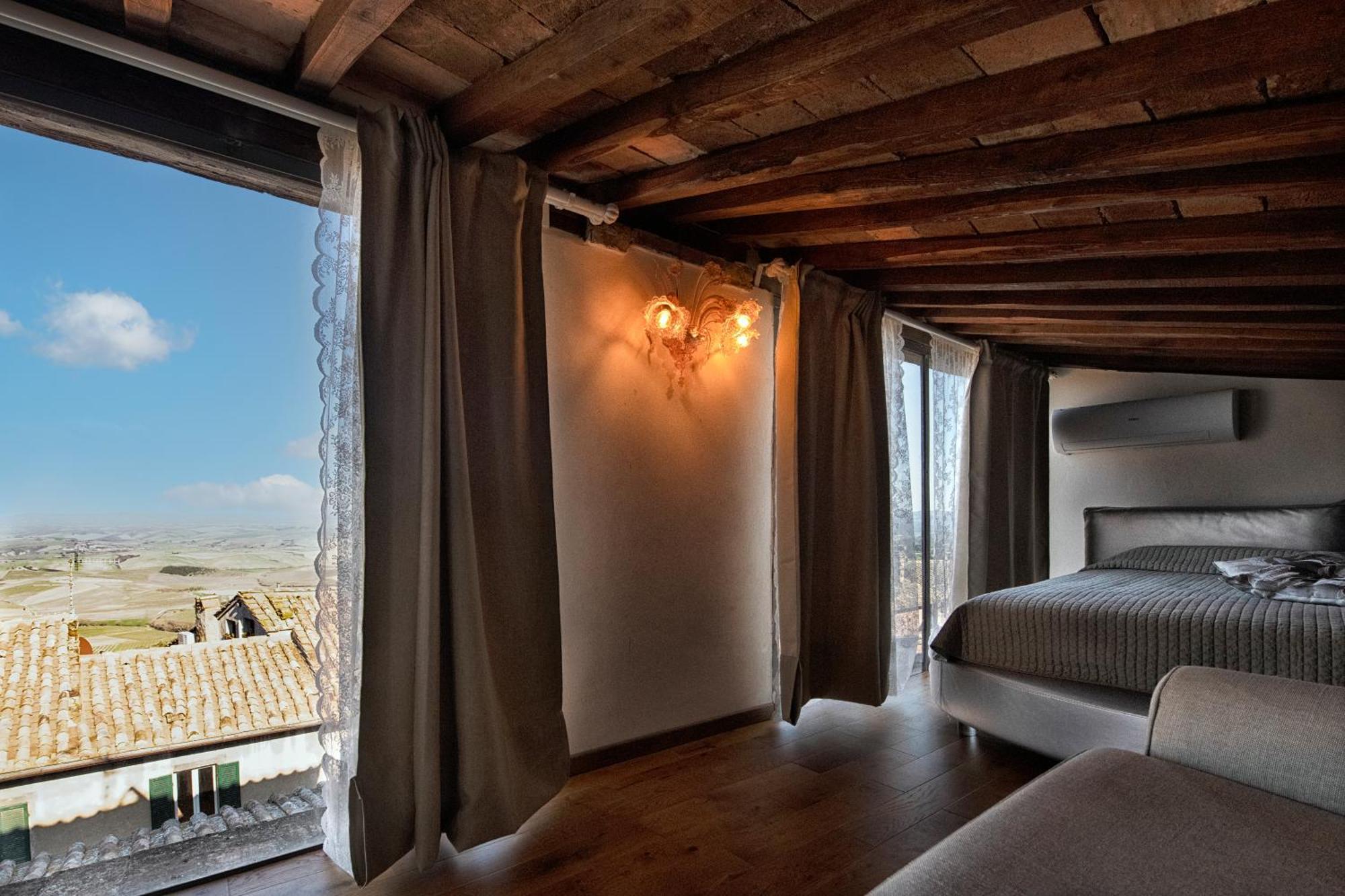 몬탈치노 Il Palazzo Del Cardinale B&B 외부 사진