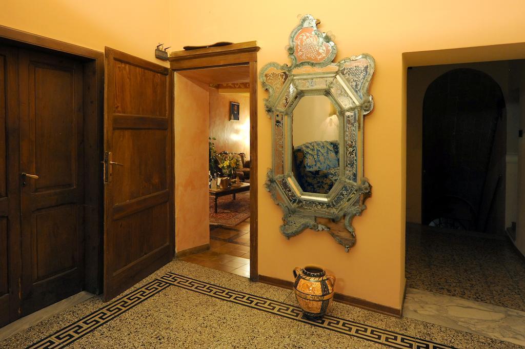 몬탈치노 Il Palazzo Del Cardinale B&B 외부 사진