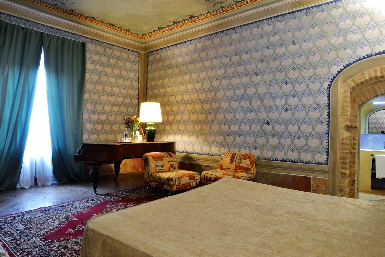 몬탈치노 Il Palazzo Del Cardinale B&B 외부 사진