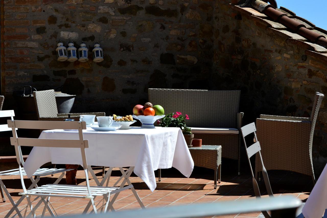 몬탈치노 Il Palazzo Del Cardinale B&B 외부 사진